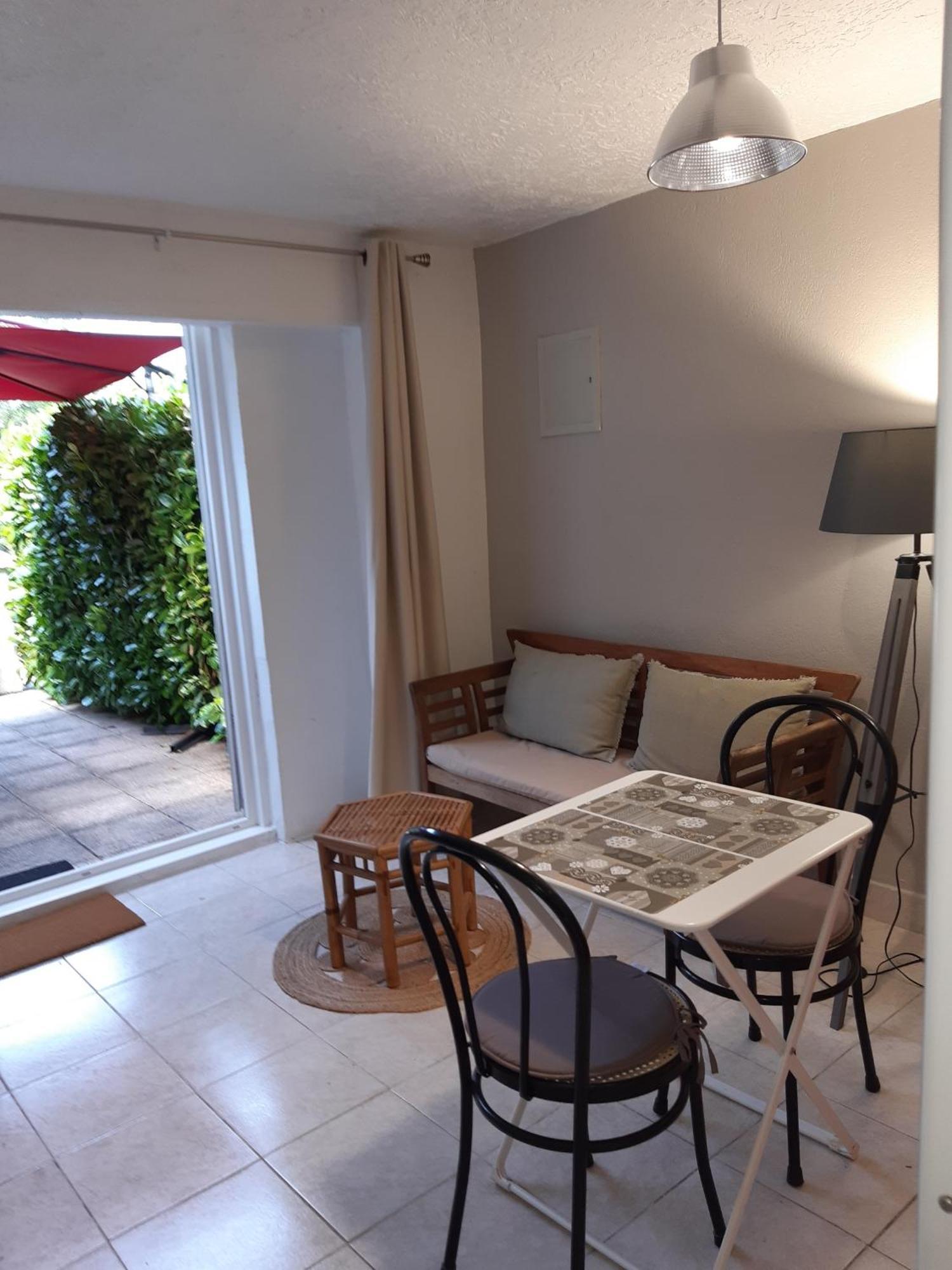 La Ferme De Manon Apartment Montferrat  Exterior foto